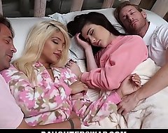 Daughterswap - fry fucked not later than sleepover