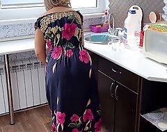 Under the dress of an ordinary housewife hides her of age ass who wishes anal sex