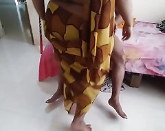 Tamil Horny Granny with saree fucks a guy - Hindi Audio (Cowgirl Hefty Boobs) Indian Sex