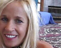 Nonconformist mature blonde gets fucked and be full