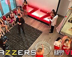 Two Accidental Dudes Have An Fuckfest With Bunny Colby, Keira Croft, Scarlit Scandal & Aubree Valentine - Brazzers