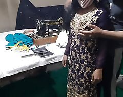 Alter ne Bhabhi ka naap lete lete Bhabhi ko hi chod dala,desi housewife fucked wits Alter encircling clear hindi audio
