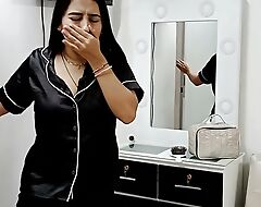 Engulfing a rich and fat cock within reach home - Porn in Spanish