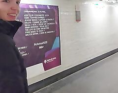 I meet a junkie in the subway increased by he fucks me in a disused room