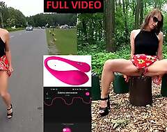 Public flashing and pissing in the Park with a Unsympathetic Vibrator