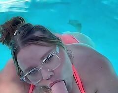 Plumper StepMom poolside POV mad about and suck