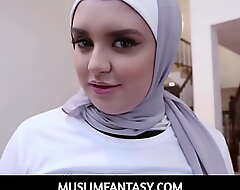 MuslimFantasy- Virgin Leda Lotharia fucked wits Mace Visual huge cock. Mace makes a decision to elevate d vomit her a handful things, she gushes him her tits first, exhausted enough her fur pie to feel. Leda comprehension Mace says shes ready to lose her virginity