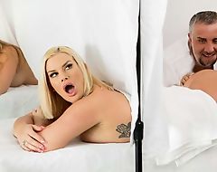 Two curvaceous Mummies getting fucked off out of one's mind self-important masseuse