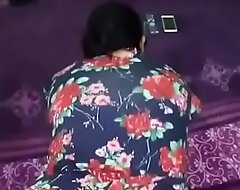 Desi Bhabi Having it away with Hammer away spot of bother Husband