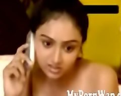) telugu-actress-vaheeda-wrapped-in-towel-showing-cleavage-masala-video