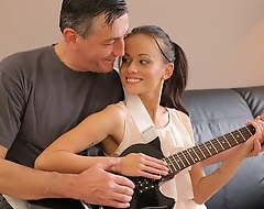 OLD4K. Old musician plays guitar for teen babe dovetail this chab fucks her