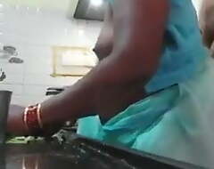 Tamil mummy fucked in kitchen