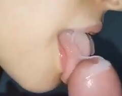 Hot sexy bhabhi blowing in mouth