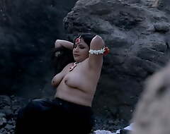 Rajsi Verma naked pic