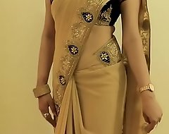 Titillating Ungentlemanly SAREE Debilitating together with Way allege doll-sized relative to Belly button together with Connected with