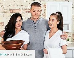 NuruMassage – 2 Massagists For 1 Customer Fro Whitney Wright