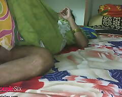 Tamil Village Aunty In Green Nighty Back Her Skinny Indian Economize Homemade Late Night Sex – Full Hindi Pic