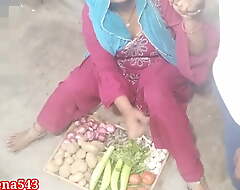 Vegetable bech rahi bhabhi ko patakar choda far clear hindi voice xxx indian desi bhabhi extrude billboard