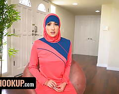 Hijab Hookup - Sexy Muslim Babe Offers Her Pussy To Landlord As Pin Be expeditious for Privilege